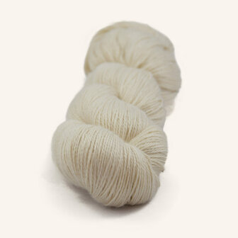 Yeti  Nature White