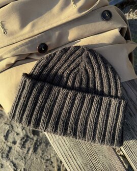 PetiteKnit - The Hipster Hat