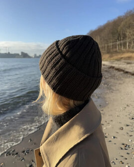 PetiteKnit - The Hipster Hat