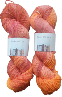 McButton Sock Yarn - Queen of Hearts