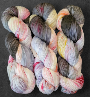 Mokum - Hooks and Yarn