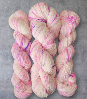 Mokum Superwash Sock 100 gram - His Wild Romance