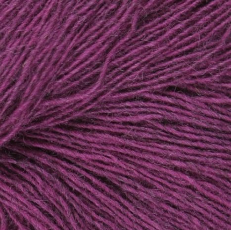 Isager Spinni – 17S Fuchsia on Grey