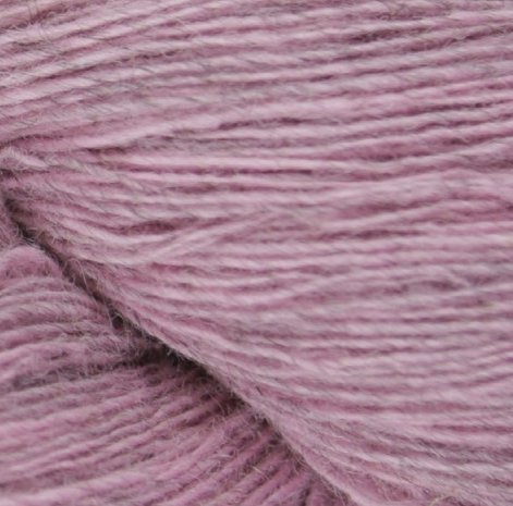 Isager Spinni – 27S Roze on Grey