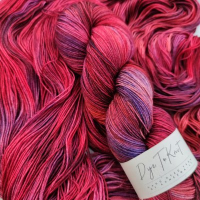 Dye To Knit – Red Red Wine (A21)