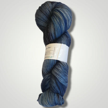 Dye To Knit Merino – D27 Deep Blue Ocean