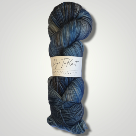 Dye To Knit Merino – D27 Deep Blue Ocean