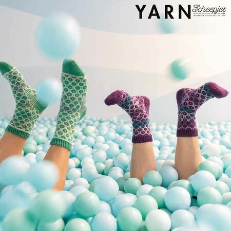 Scheepjes YARN Bookazine 16 Shimmerland UK